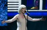 MUSIKSHOW. Politikens læsere vil have 32-årige Annelouise som vinder. 