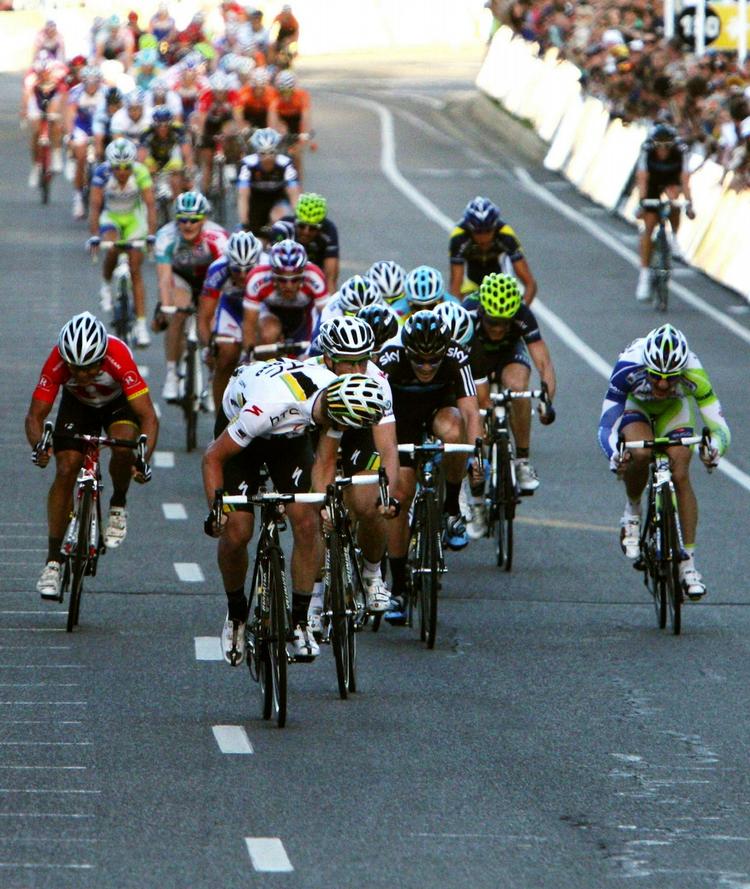 Spurtkanon. Mark Cavendish kom først over stregen af det  belgiske løb for tredje gang i karrieren. 