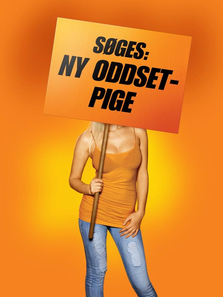 Udskiftning. I ti år har det været den samme blondine, der har spillet blondine i Danske Spils blondinereklamer. Nu er blondinen brændt ud, og Danske Spil søger nyt blondineblod. 