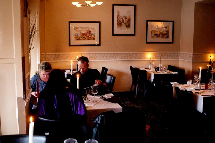 En kærlig hånd. Pastaretterne er den helt store attraktion ved Ristorante Aldente på Jagtvej. 