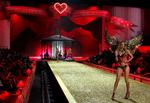 Blog. Bloggen 'I Like My Style' er blevet et magasin, og næste overløber bliver det indflydelsesrige website Style.com. Style er stærk til modeuger og dækker catwalken tæt. Billedet er fra sidste års Victoria's Secret  catwalk. 