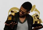 Musikpriser. Ved årets prisuddeling vandt Usher to grammyer: bedste mandlige R'n'B vokal og bedste R'n'B album. 
