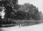 Weserübung Süd var det tyske kodenavn for angrebet i 9.4.1940 på Danmark og Weserübung Nord var koden for angrebet på Norge.Angrebet blev udført med stor dristighed og overraskede ved sin brug af alle typer skibe til landsætning fra søen, faldskærmsstyrker samt landing med transportfly under fjendtlig ild. Danmark blev erobret samme dag, mens der i Norge landsattes 12.000 mand på dagen; landet blev først erobret 9. maj.Her paraderer tyske tropper for deres øverstbefalende i Fælledparken en sommersøndag. 