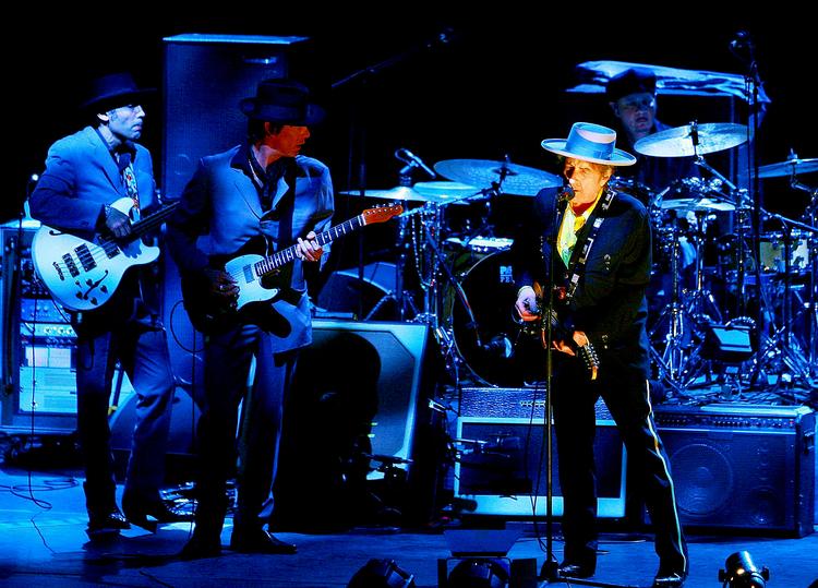 Kritik? Bob Dylan optrådte under sin første koncert nogensinde i Kina for omkring 6.000 mennesker i Workers Gymnasium, som ifølge CNN har plads til 18.000 publikummer. I modsætning til islandske Björk undlod han at lufte politiske budskaber rettet mod Kina. 