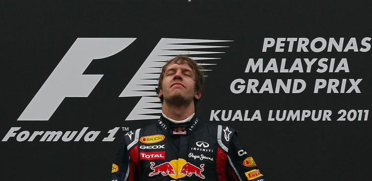 suveræn. Sebastian Vettel satte igen konkurrenterne til vægs. 