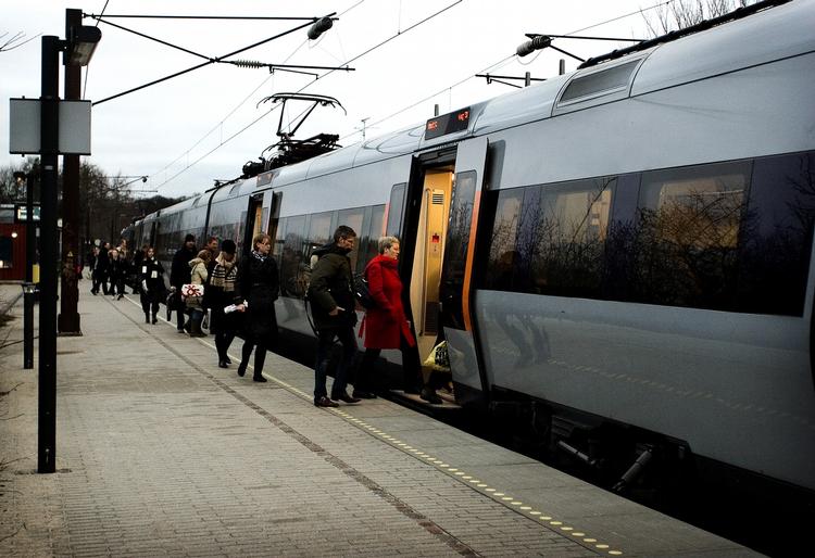 Krise. Kystbanen er i knæ. I morgen mødes forligspartierne for at diskutere sagen. 