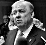 <b>Haley Barbour</b><br></br><b>Alder:</b> 63 år.<br></br><b>Baggrund:</b> Guvernør i Mississippi. Tidligere formand for Det Republikanske Parti.<br></br><b>Styrker:</b> Anses generelt for at have klaret oprydningen efter orkanen Katrina og olieudslippet i Den Mexicanske Golf godt. Kender som formand for foreningen af republikanske guvernører alle sine kolleger og kan trække på mange af dem til primærvalgene.<br></br><b>Svagheder: </b>Ukendt i den bredere befolkning. Har arbejdet mange år som lobbyist for blandt andet tobaks- og olieindustrien. Er kommet med en række uheldige udtalelser om racespørgsmål. 