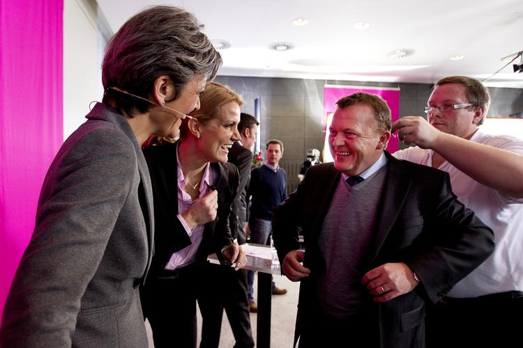 Spil. Vestager, Thorning og Løkke hygger sig under det radikale nytårsstævne. De kommende 2020-forhandlinger bliver næppe ligeså fredelige. 
