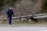 Skjult. Politiet finkæmmer for tiden Long Island i New York. I går fandt de flere menneskelige kropsdele på øen, og de mener, at en seriemorder er på spil. 