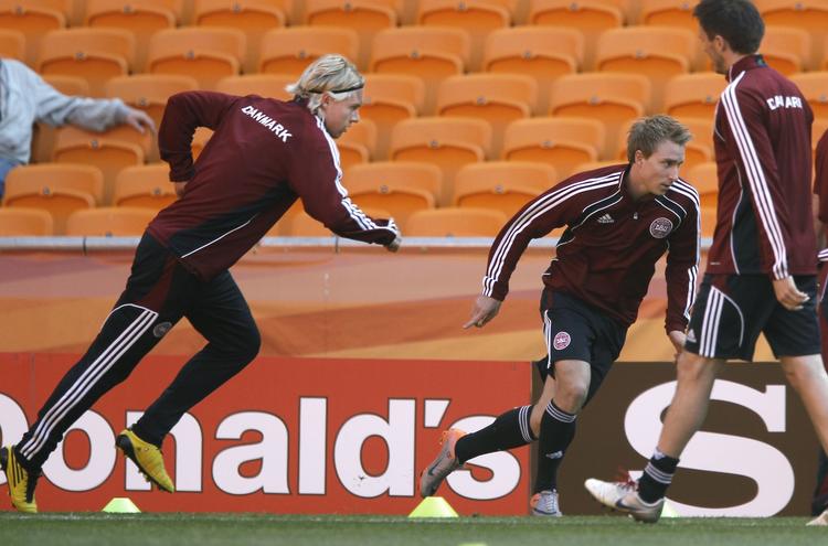 RUTINE. Med henholdsvis 16 og 14 A-landskampe kan Simon Kjær og Christian Eriksen bidrage med en masse rutine til U21-landsholdet. 
