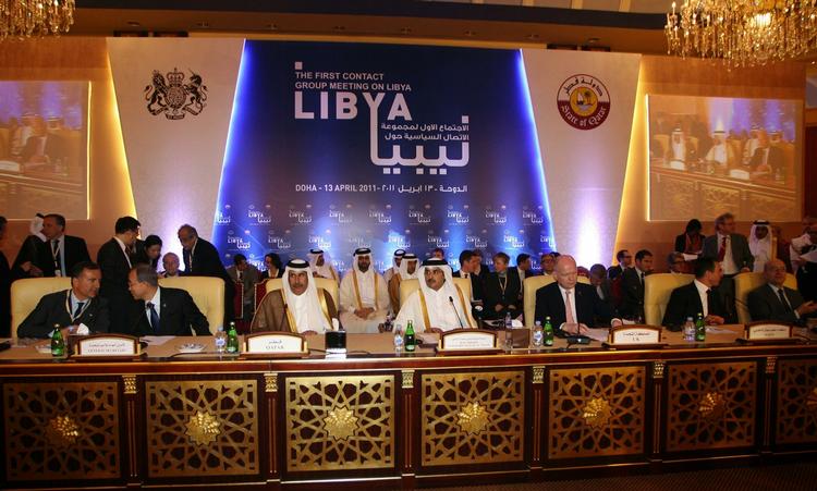 Møde. Den internationale kontaktgruppe for Libyen forsøger at øge presset på Gaddafi på sit første møde i Qatars hovedstad, Doha. 