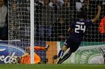 25. Da Gomes til Sami Khediras store begejstring tabte Cristiano Ronaldos langskud ind over stregen, var den 25. scoring i årets kvartfinaler en kendsgerning. 