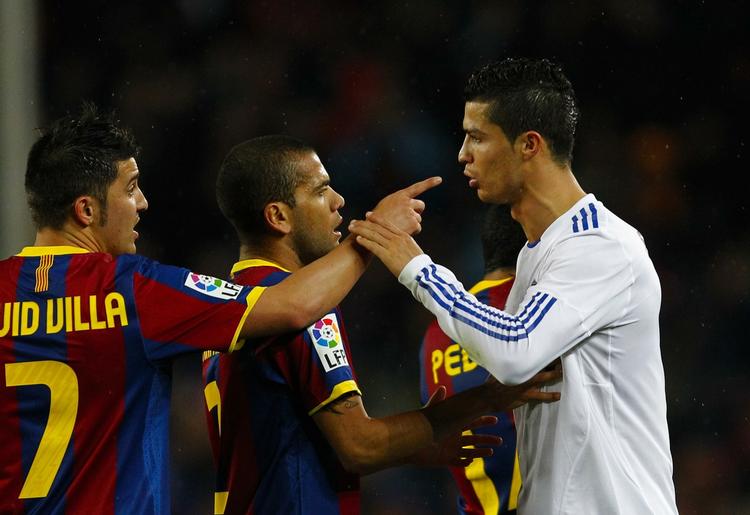 Gigantmøde. Det første opgør i den spanske liga i denne sæson mellem FC Barcelona og Real Madrid sluttede med en ydmygende 5-0-sejr til Barca. Det fik superstjernen Cristiano Ronaldo (t.h.) op i det røde felt. 