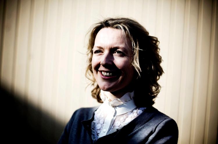 Debutant. Frederikke Aspöcks, hvisførste spillefilm 'Labrador' skal vises på filmfestivalen i Cannes, vandt i 2004 festivalens pris for bedste filmskolefilm. 