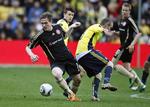 behersket. Som en af tre AaB'ere med fortid i Brøndby undlod Morten 'Duncan' Rasmussen at juble, da han scorede til 1-0. 
