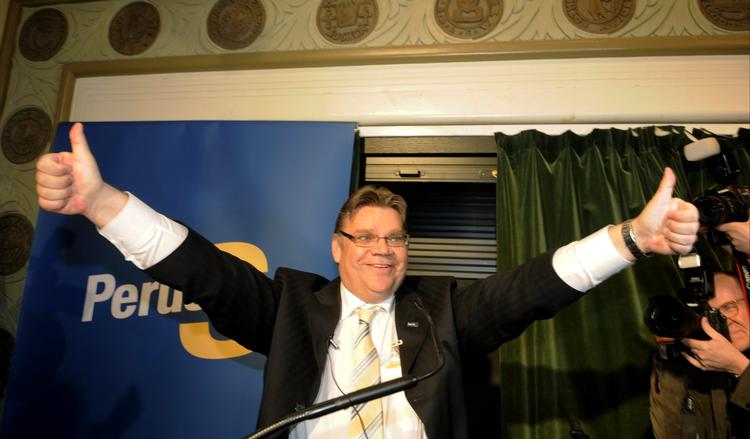 Jordskred. En massiv fremgang til Finlands nationalistiske parti De Sande Finner og formanden Timo Soini gør partiet til Finlands tredje største. 