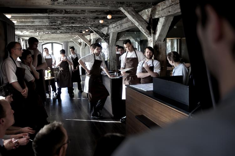 Førsteplads. Mandag aften offentligøres listen over verdens 50 bedste restauranter. Og Noma bliver i top, mener danske madanmeldere. 