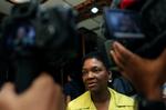 Bistand. FN's humanitære chef, Valerie Amos, har været med til at forhandle en aftale med Gaddafi-styret på plads. Her ses Amos på en pressekonference i dag i Benghazi i Libyen, oprørernes højborg. 