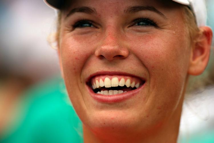træningsnarkoman. Selv om Caroline Wozniacki er fysisk helt i top i tennisfeltet, så skal der lidt mere træning til før den lange sæson kommer for godt i gang, mener Piotr Wozniacki. 