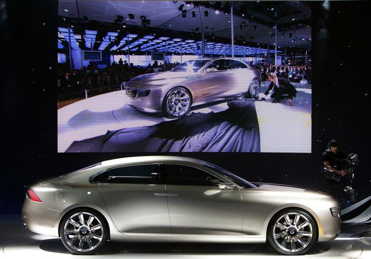 Volvo Concept Universe er en ny luksussatsning fra det svenske firma, som dog har kinesiske ejere. Derfor fandt premieren på bilen sted i Shanghai. 