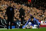 rokade. Chelsea-manager Carlo Ancelotti (midt) kan måske være på vej til José Mourinhos (tv) nuværende klub, Real Madrid. 