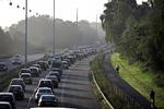 Flaskehalse. Der er ikke det pres på skærtorsdagens biltrafik, som vejdirektoratet havde forventet, så danskerne kan glæde sig til at nå hurtigt frem til familiens skød og klinke med påskebryggen. 