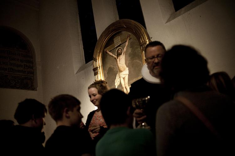 Jesus. Selvom man er ret enig om, hvordan Jesus ser ud, så kan han være svær at finde. Her har iBYEn dog opstøvet ham til en Freestyle gudstjeneste i Brorsonskirken. 