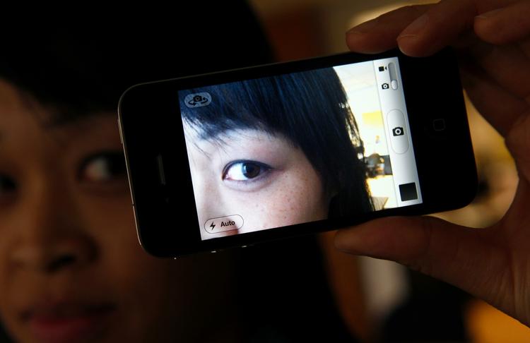 Smartphones. Iphones er populære - men de rummer på en hemmelighed. 