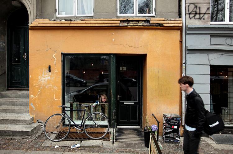 Sin egen. LOS klæder Nørrebro. Stedet kan noget helt særligt, når det gælder atmosfære.
