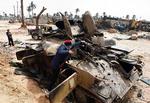 BOMBET. Kampene i Misrata har været hårde ved den libyske hær. Nu trækker den sig ud af byen. 