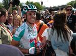 Sejrssmil. Philippe Gilbert var i højt humør, efter han var cyklet først over målstregen i det klassiske endagesløb Liege-Bastogne-Liege. 