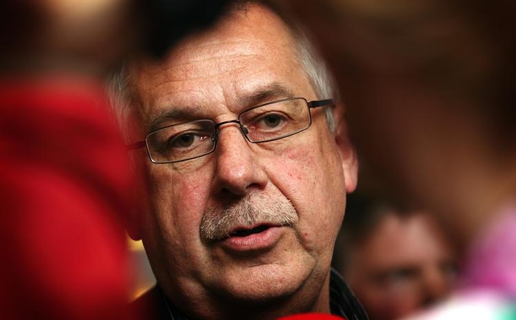 Anklage. Transportministeren kan ikke fraskrive sig sin del af ansvaret for DSB-skandalen, mener ekspert. 