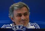 spil. Real Madrid-træner José Mourinho er en mester i det psykologiske spil før kampen. Op til endnu en spansk klassiker tager han opmærksomheden med drillerier mod Barcelona-træneren. 