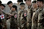 Kvindefag? Forsvarsministeren vil have flere kvinder i forsvaret, og hun er  klar med 14 forslag, der skal forøge antallet af kvinder og etniske minoriteter i forsvaret. 