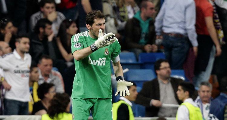 nedtur. Iker Casillas tror fortsat på et mirakel på tirsdag i Barcelona. 