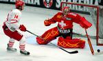 verdensborger. Kiril Starkov (t.v.) tager igen til udlandet for at spille ishockey. 