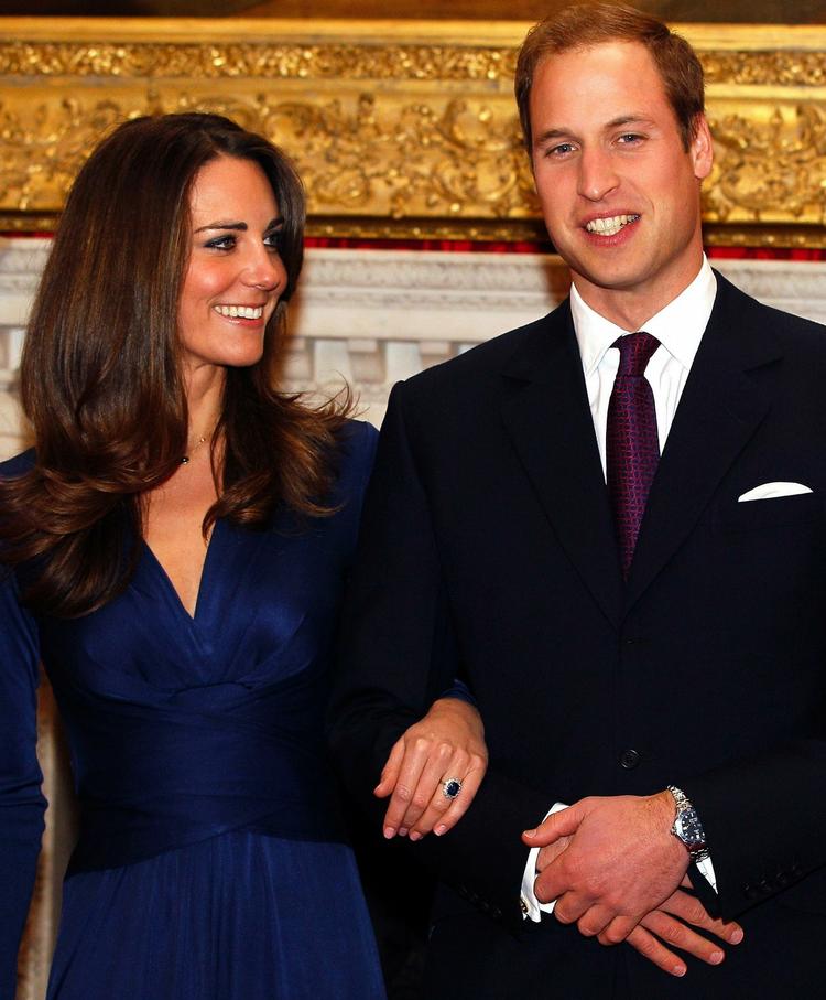 bryllupsløjer. Satireprogrammet 'The Chaser' havde planlagt en komisk transmission fra det royale bryllup. Men det vil det britiske kongehus ikke tillade. 