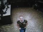 Stein Bagger er blevet overført til et specialfængsel for illegale indvandrere. Fotoet viser ham, da han meldte sig til politiet i Los Angeles. 