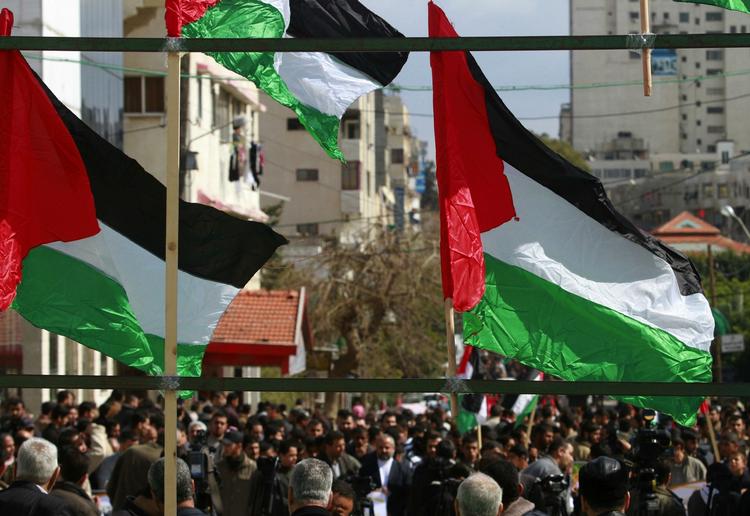 Stat. Israelerne bør ikke tillade oprettelsen af en palæstinensisk stat, mener Søren Espersen. Arkivfoto af palæstinere på gaden i Gaza by. 