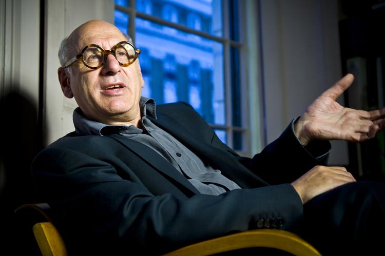 nyman. Hans musik fungerede dårligt uden for sammenhæng. 