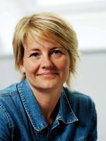 »Det er til at lægge sig ned og græde over«, at man ikke lytter til eksperterne i Ungdomskommissionen, mener socialrådgivernes formand, Bettina Post. 
