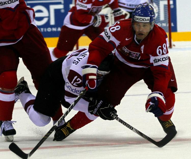 Legende. Kim Staal tror, at tjekken Jaromir Jagr kan blive et grimt bekendtskab for Danmark, hvis han får plads. 