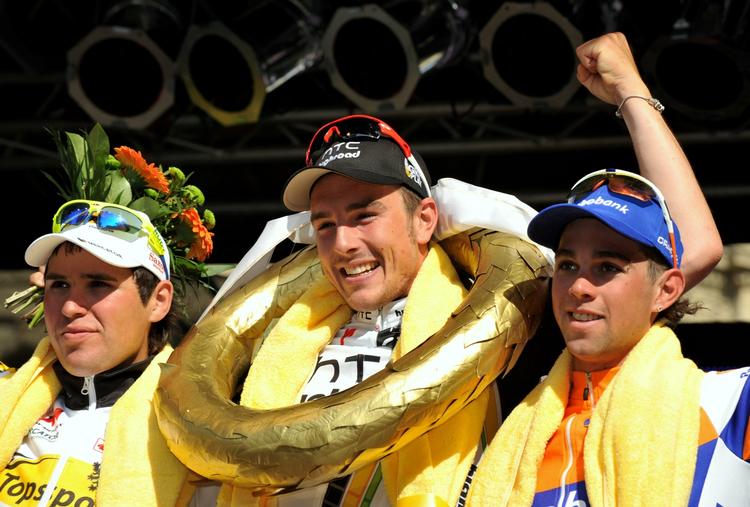 revanche. I forhold til VM var der byttet lidt rundt på rækkefølgen, da sølvvinder John Degenkolb henviste verdensmester Michael Matthews (th) til tredjepladsen. Jerome Baugnies (tv.) blev nummer to i dagens løb. 
