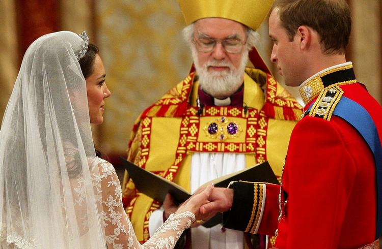Bryllup. Prins William og Kate Middleton blev viet af ærkebiskoppen af Canterbury, Rowan Williams. Arkivfoto. 