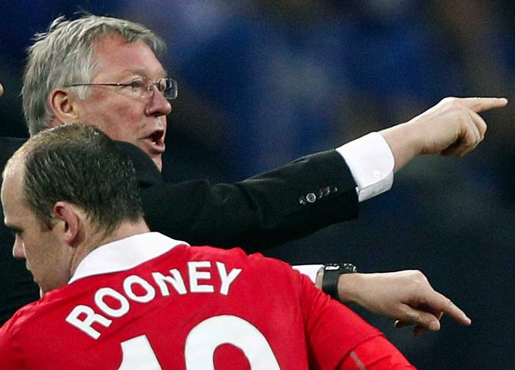 skånekost. Manchester United kommer til at klare sig uden Wayne Rooney i morgen mod Schalke. I hvert fald fra start. 