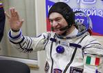 Rum-sorg. Den italienske astronaut Paolo Nespoli har mistet sin mor, mens han er på rummission på ISS. 