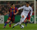 stjernekamp. Både Lionel Messi og Cristiano Ronaldo spillede en god kamp på Camp Nou. Men Messi havde det bedste hold omkring sig. 
