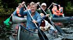 JAGT Filmens hovedpersoner bliver jagtet af en gruppe gymnasieelever og deres lærer på Gudenåen. 