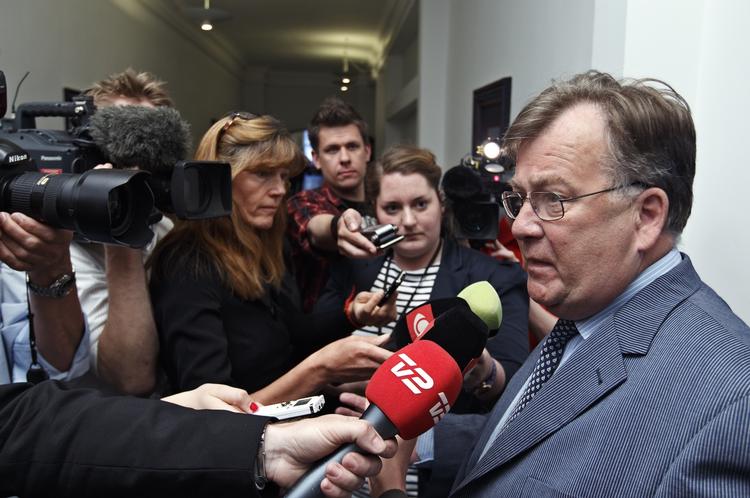 Forhanlinger. »Det, vi forhandler her, er regeringens forslag om tilbagetrækning, dels en fremrykning af velfærdsaftalen, dels en afskaffelse af efterlønnen«, siger finansminister Claus Hjort Frederiksen (V). 