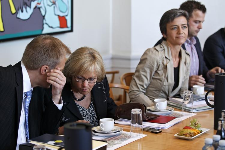 Forhandling. De radikale blev i dag siddende om bordet i Finansministeriet, selvom Socialdemokraterne i går gik. 